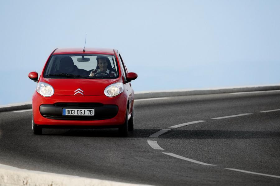  Citroen C1 2001 года  (фото 34 из 74)